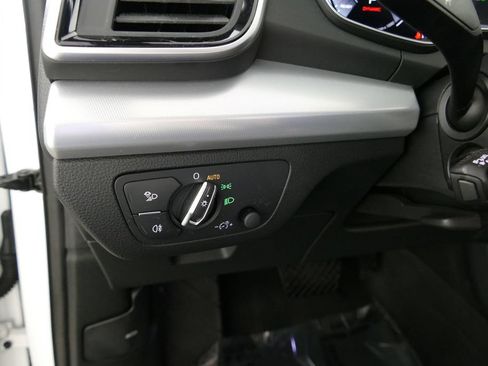 Used 2025 Audi Q5 2.0T Premium AWD/4WD image 13