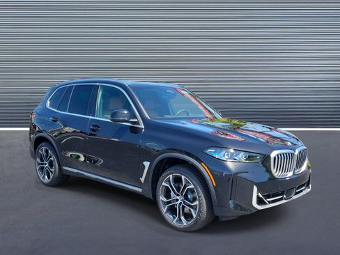 New 2026 BMW X5 sDrive40i w/ Climate Comfort Package RWD image 2