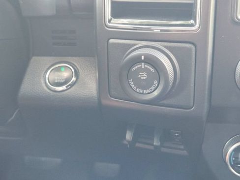 Used 2020 Ford Expedition Max Limited w/ Texas Edition Package RWD image 21