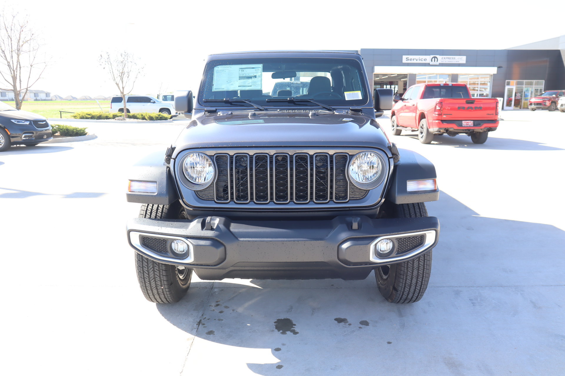 New 2026 Jeep Gladiator Sport AWD/4WD image 8