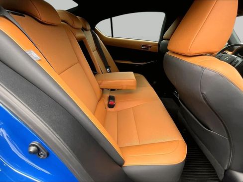 Used 2022 Lexus IS 300 RWD image 22