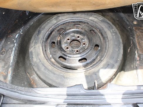 Used 1994 Ford Mustang GT RWD image 3