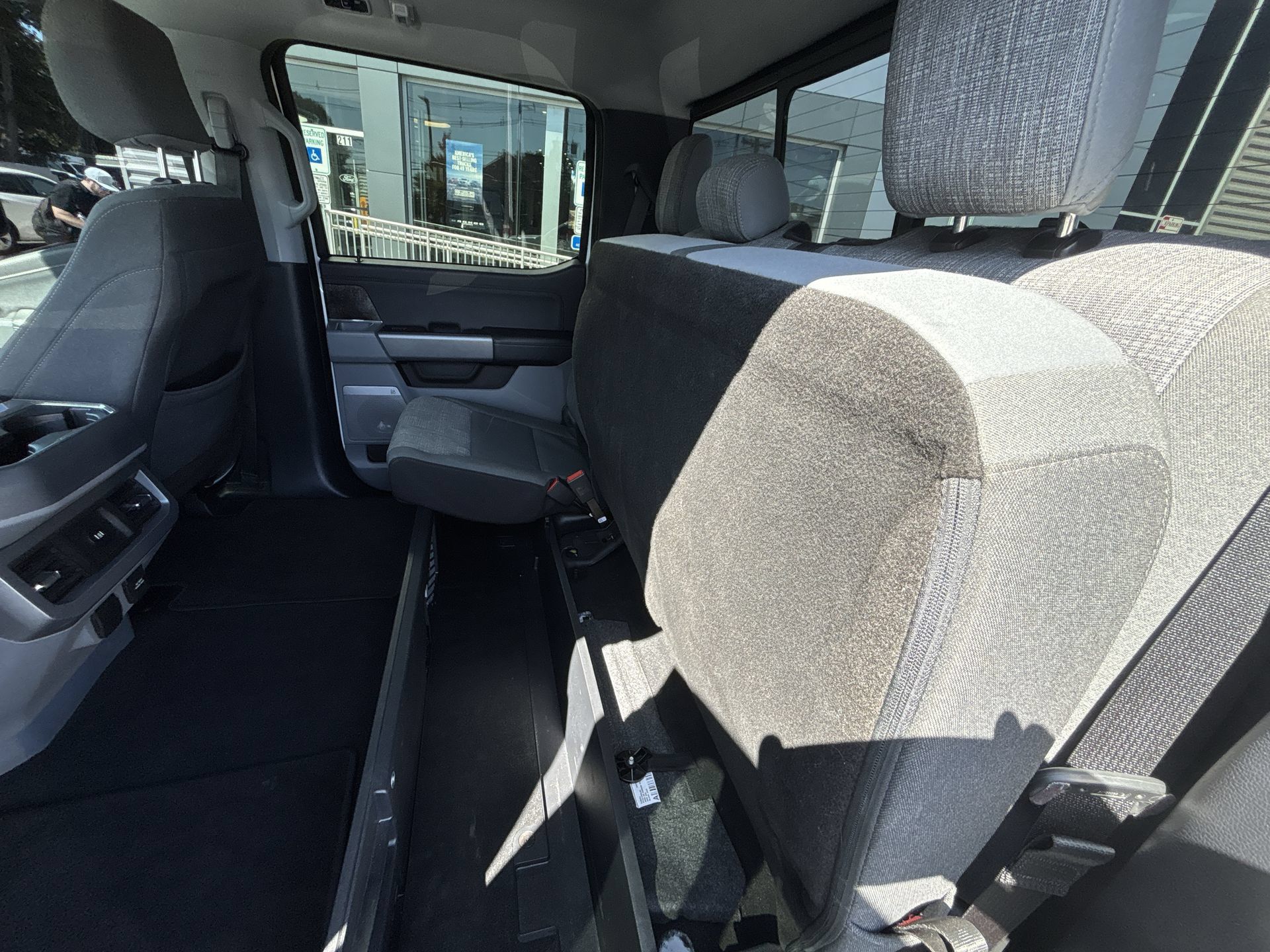 Used 2023 Ford F250 XLT w/ Black Appearance Package AWD/4WD image 28