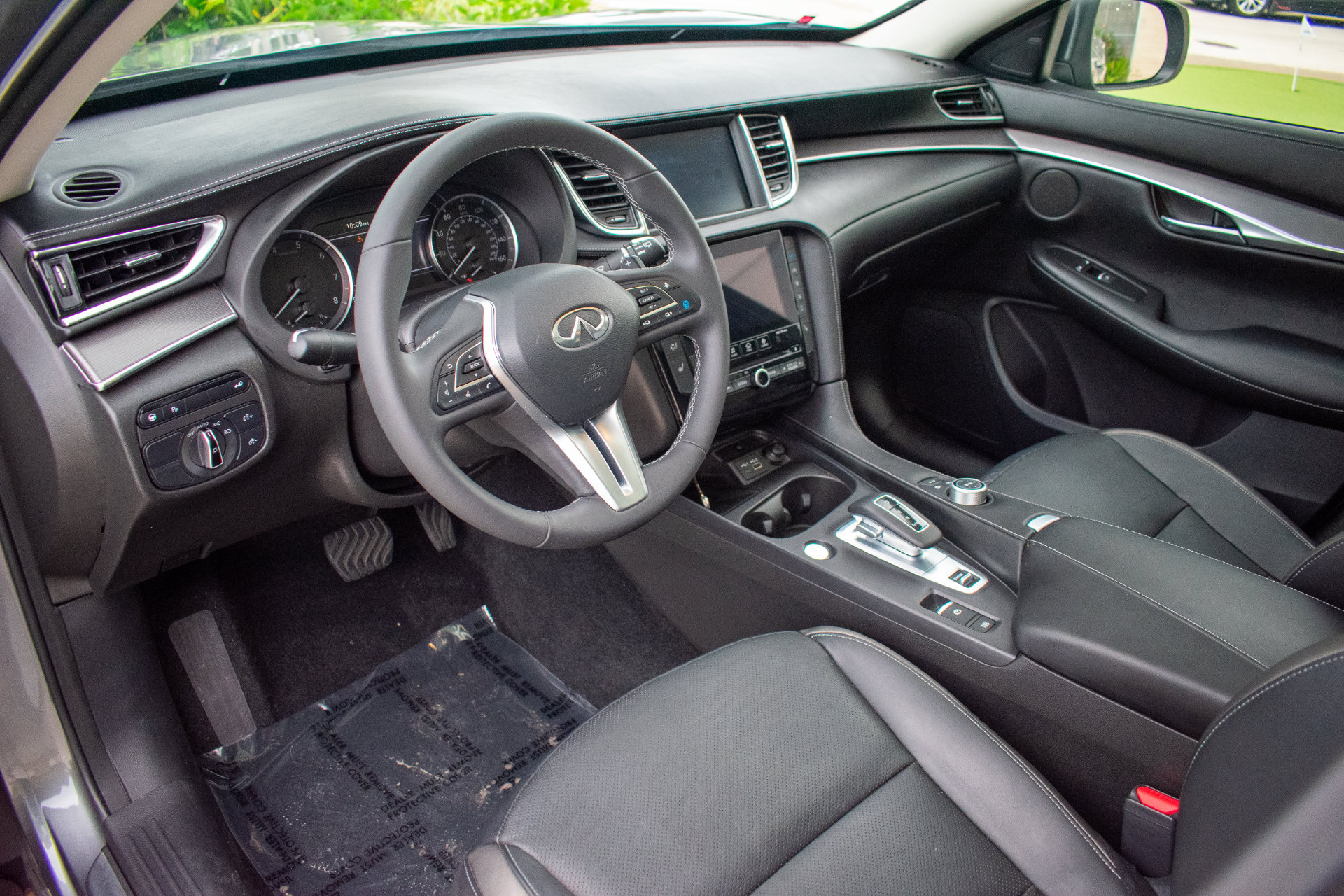 Used 2023 INFINITI QX50 Luxe FWD image 17