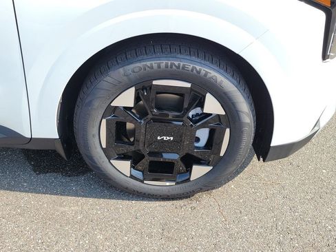 New 2026 Kia Carnival EX FWD image 40