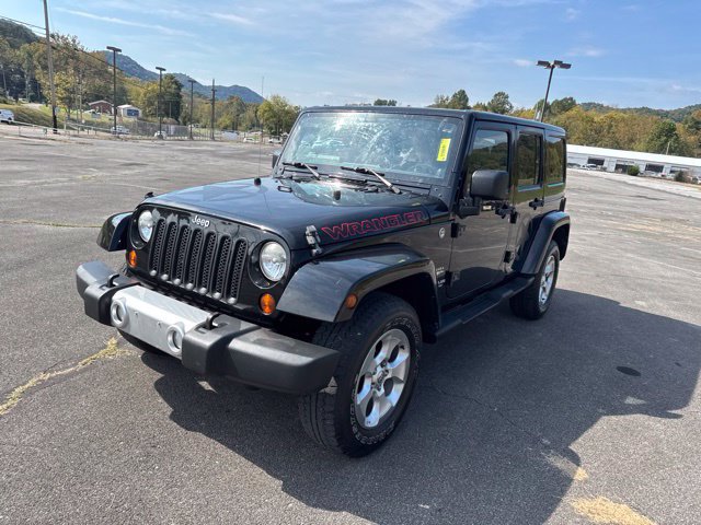 Used 2013 Jeep Wrangler Unlimited Sahara w/ Connectivity Group AWD/4WD image 4