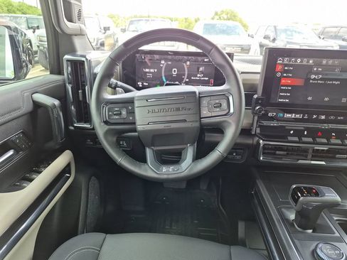 New 2026 GMC Hummer EV 4x4 Crew Cab image 32