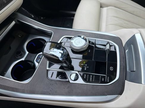 Used 2023 BMW ALPINA XB7 AWD/4WD image 37