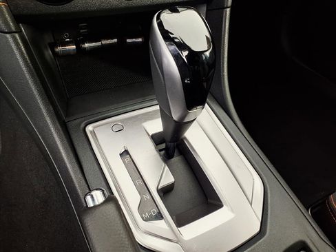 Used 2023 Subaru Crosstrek 2.0i Premium image 21