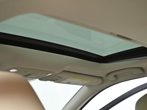 Used 2020 INFINITI Q50 Luxe w/ Essential Package (3.0T Luxe) image 27