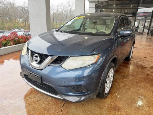 Used 2015 Nissan Rogue S image 3