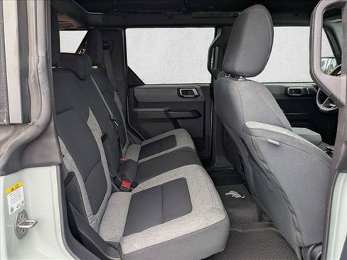 Certified 2023 Ford Bronco Big Bend w/ Sasquatch Package AWD/4WD image 18