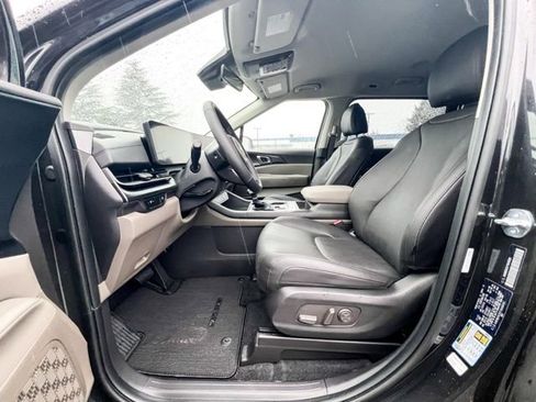 New 2026 Kia Carnival image 17