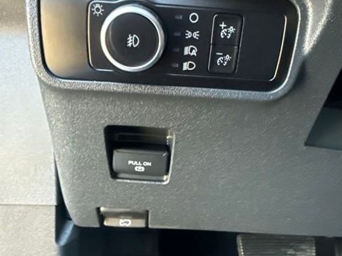 Used 2023 Ford Bronco Wildtrak AWD/4WD image 12