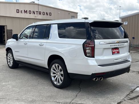 Used 2023 Chevrolet Suburban Premier AWD/4WD image 7