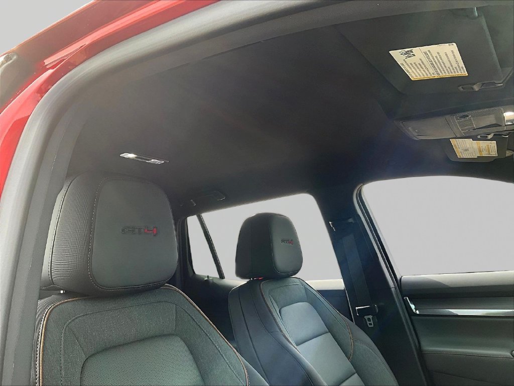 New 2027 GMC Terrain AT4 w/ Convenience Package III AWD/4WD image 32