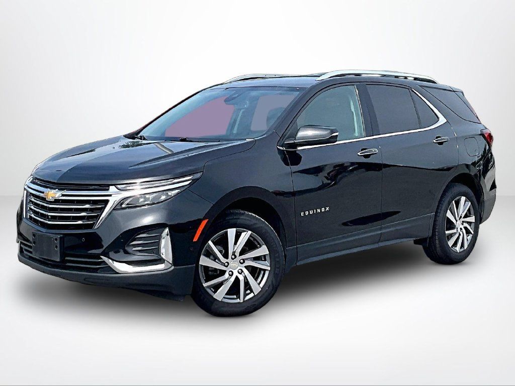 Used 2023 Chevrolet Equinox Premier AWD/4WD image 2