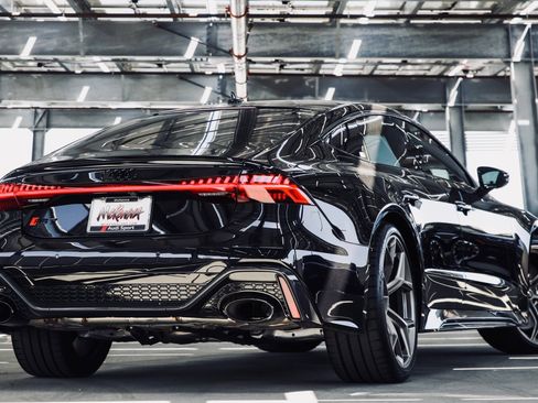 Used 2024 Audi RS 7 Performance w/ Bronze Edition image 6