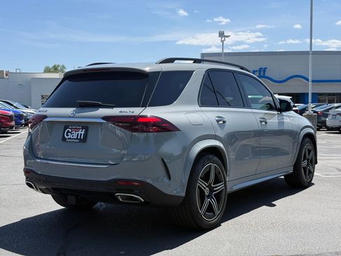 Used 2025 Mercedes-Benz GLE 580 4MATIC image 3