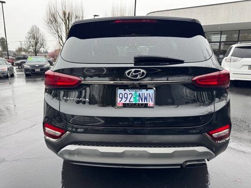 Used 2019 Hyundai Santa Fe SE image 4