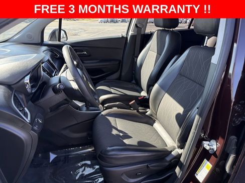 Used 2021 Chevrolet Trax LT image 14