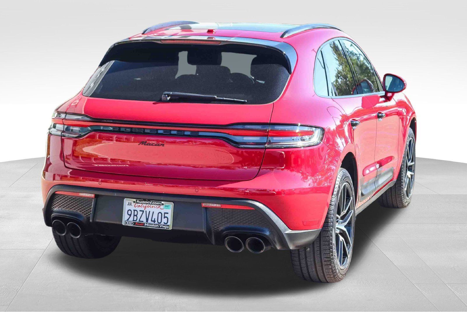 Used 2022 Porsche Macan AWD/4WD image 6