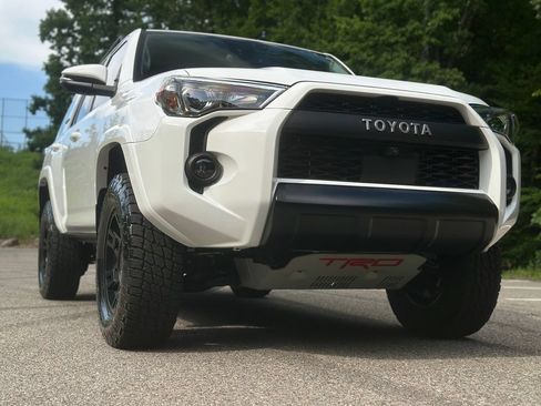 Used 2024 Toyota 4Runner TRD Pro AWD/4WD image 4