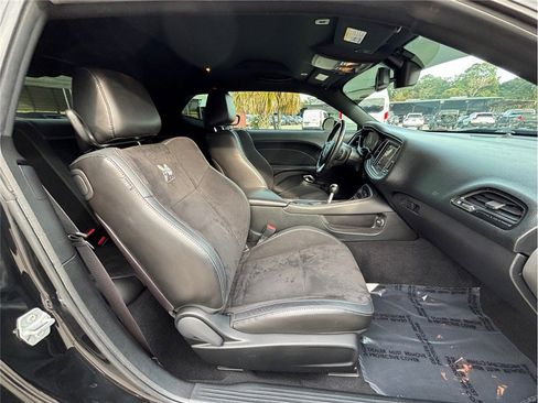 Used 2019 Dodge Challenger R/T Scat Pack w/ Plus Package image 38