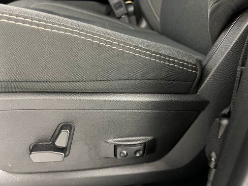 Used 2024 RAM 2500 Big Horn w/ Sport Appearance Package image 24