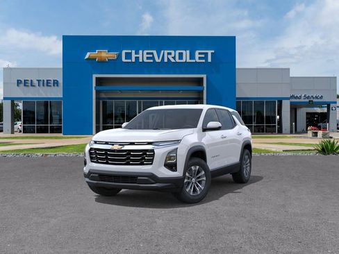 New 2026 Chevrolet Equinox LT w/ Convenience Package II FWD image 8