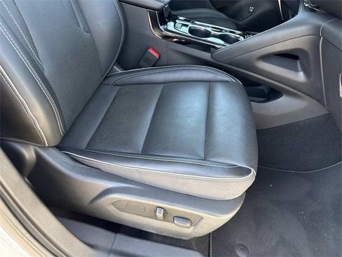 Certified 2023 Buick Envision Essence image 20