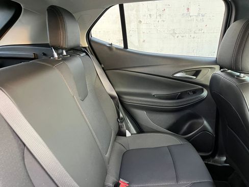 Used 2025 Buick Encore GX Preferred image 36