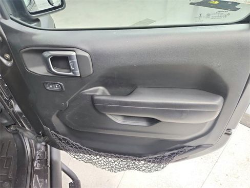 Used 2020 Jeep Gladiator Sport w/ Quick Order Package 24S image 36