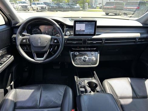 Used 2022 Lincoln Corsair AWD w/ Premium Package image 12