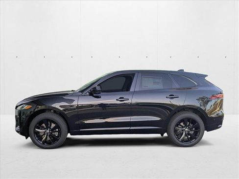 New 2026 Jaguar F-PACE R-Dynamic S image 5