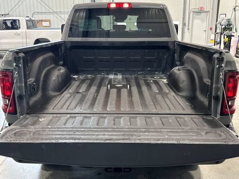 Used 2025 RAM 2500 Big Horn AWD/4WD image 33