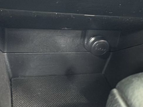 Used 2013 Subaru Crosstrek 2.0i Limited w/ Popular Pkg 1 image 25