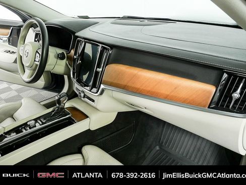 Used 2019 Volvo V90 T5 Inscription w/ Protection Package Premier image 26