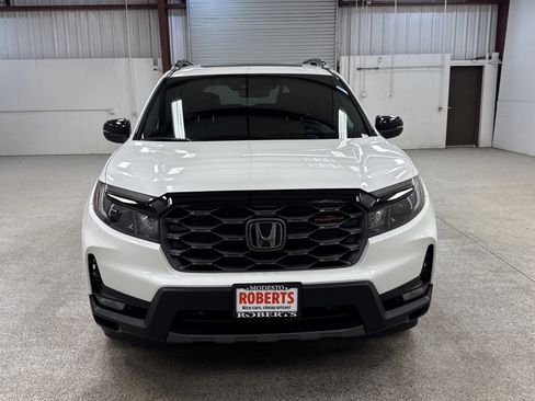 Used 2022 Honda Passport TrailSport image 35
