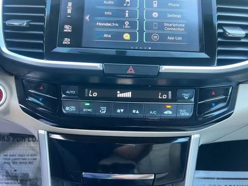 Used 2017 Honda Accord EX-L image 41