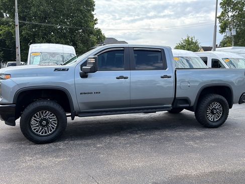 Used 2024 Chevrolet Silverado 2500 Custom w/ Custom Value Package AWD/4WD image 5