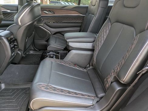 Used 2023 Jeep Grand Cherokee L Summit AWD/4WD image 26
