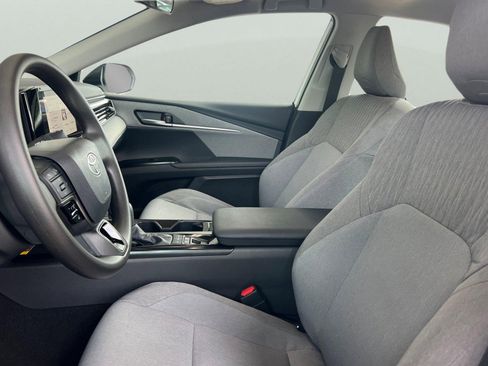 Used 2026 Toyota Camry LE image 14