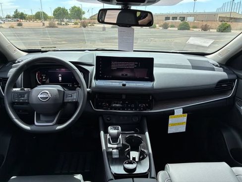 New 2026 Nissan Rogue Platinum w/ Platinum Premium Package AWD/4WD image 12
