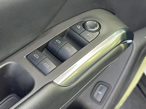 Used 2024 Chevrolet Traverse LS image 17