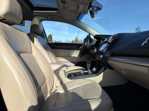 Used 2016 Subaru Outback 2.5i Limited image 17