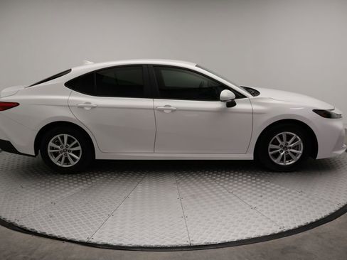 Certified 2025 Toyota Camry LE FWD image 7
