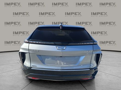 Used 2024 Cadillac Lyriq Luxury w/ LPO, Floor Liner Package image 4