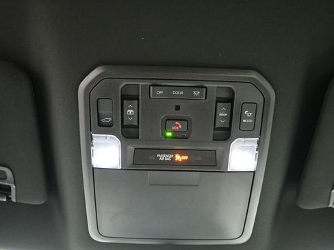 Used 2025 Toyota Sequoia Capstone image 24