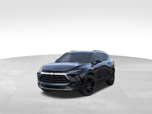New 2026 Chevrolet Blazer LT w/ Sound & Technology Package AWD/4WD image 8